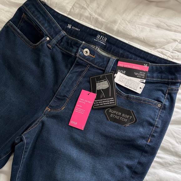 a.n.a Women's New Perfect Skinny Jeans 16 Mid Rise - Picture 2 of 7